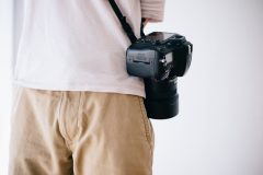 一眼レフのストラップ問題はこれで解決!C-Loop & 伸縮系ストラップ